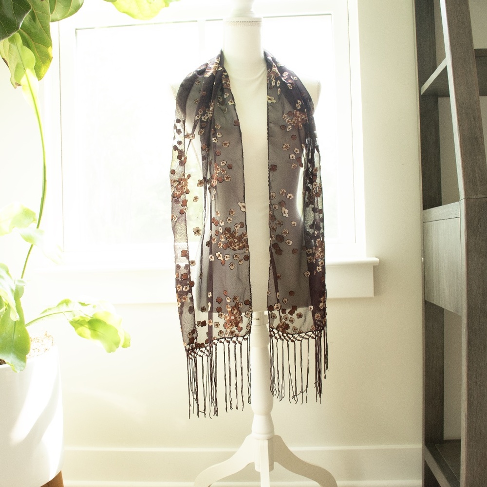CRC Purple/Maroon Beaded Tassled Scarf